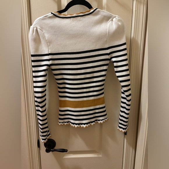 Cap sleeve striped blouse - Picture 2 of 2